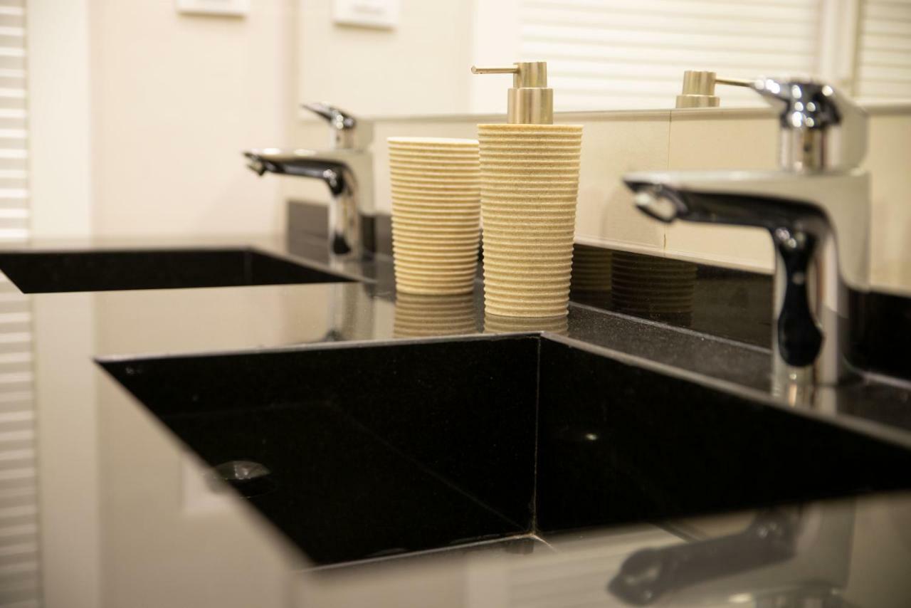 Luxury Apartment Alcazaba By Nagoa Homes Malaga Bagian luar foto